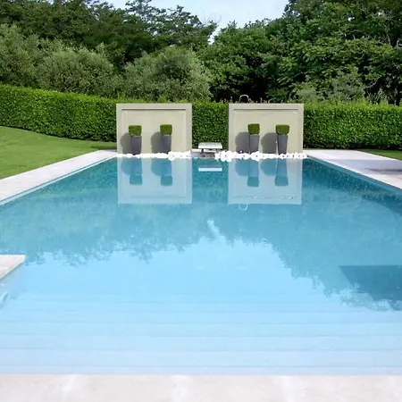 Piane Chienti Sleeps 8 Pool Air Con Wifi Villa