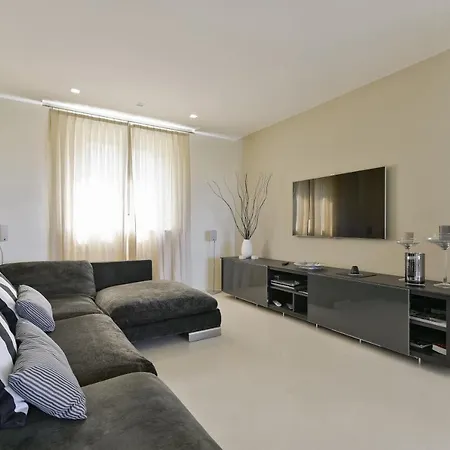 Piane Chienti Sleeps 8 Pool Air Con Wifi Villa *